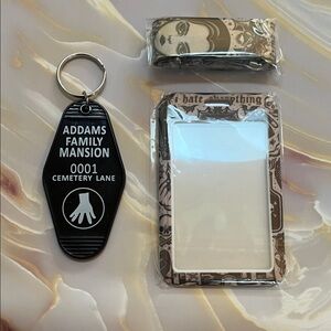 Addams Family Mansion Keychain and Accessories Set